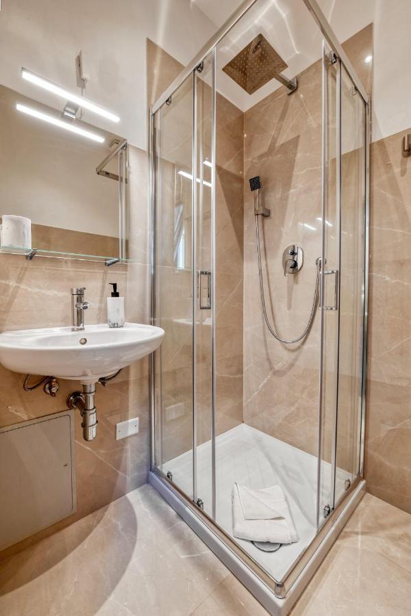 3 Rooms 3 Bathrooms - Lovely Apartment Close The Vatican Rom Exteriör bild
